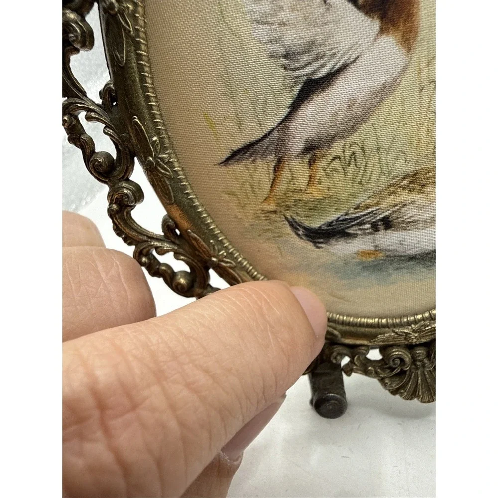 Vintage Quilt Duck Picture‎ On Stand Ornate Oval Gold Metal Picture Made Italy